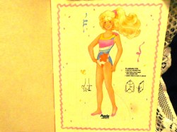 maxie paper doll view